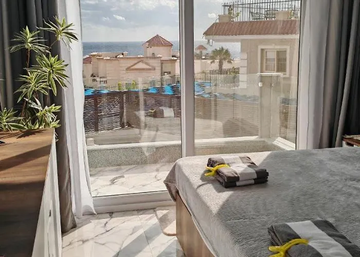 Flat Near The Sea *